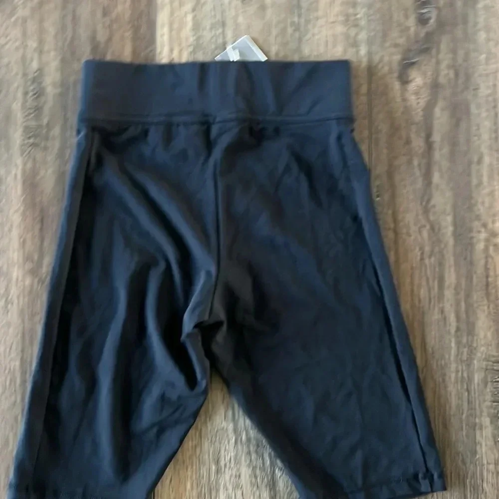 NWT Adidas Women’s Bike Shorts Black Size XS
